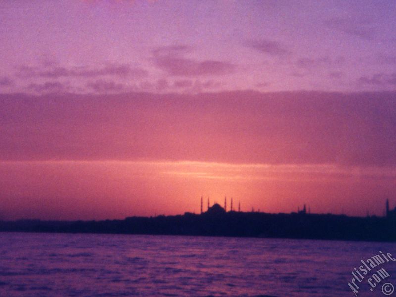 A sunset view of Sarayburnu coast and Sultan Ahmet Mosque (Blue Mosque) from the Bosphorus in Istanbul city of Turkey.
